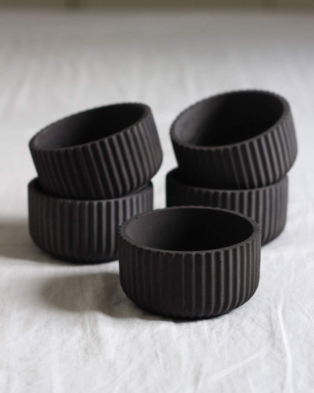 maricandance - Black Ribbed Bowl