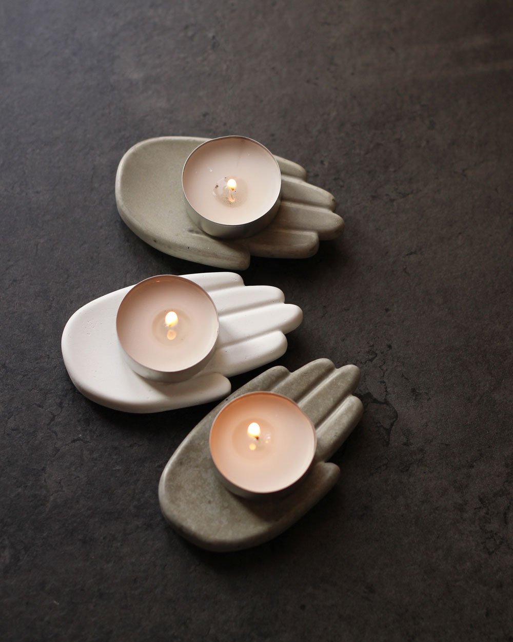 Small concrete tealight candle holder