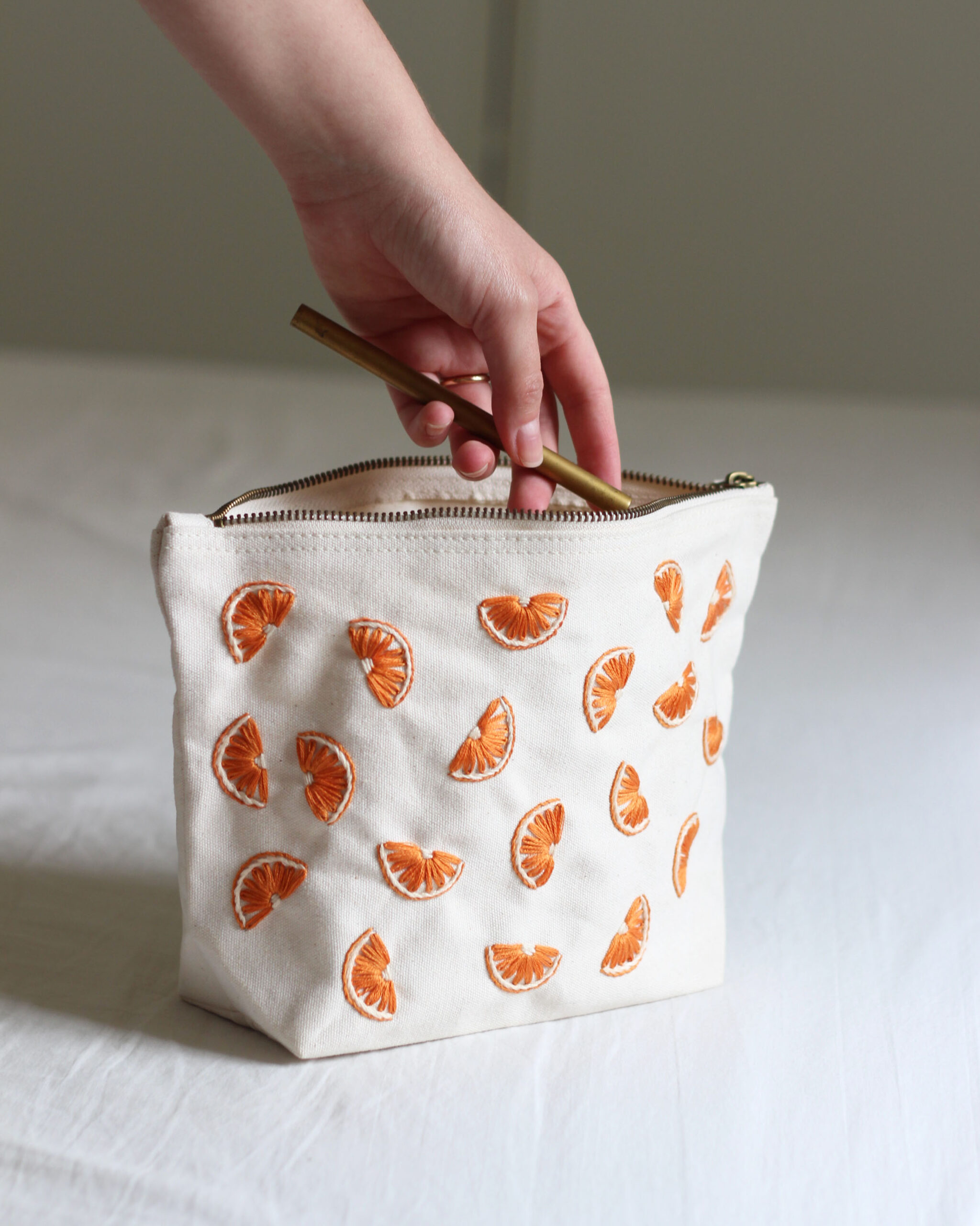 Embroidered Bag with Oranges - maricandance.com